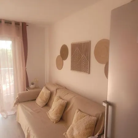 Bord De Apartment