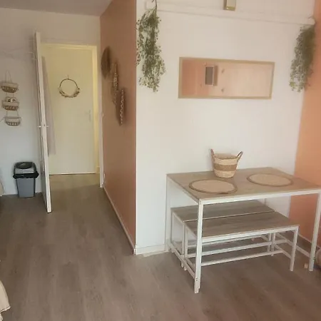 Bord De Apartment *