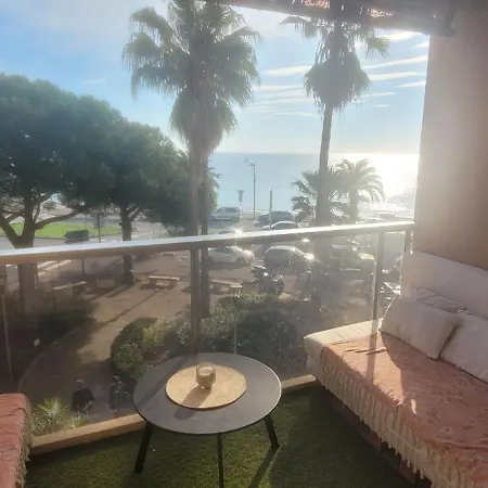 Bord De Frejus