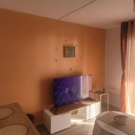Bord De Apartment *